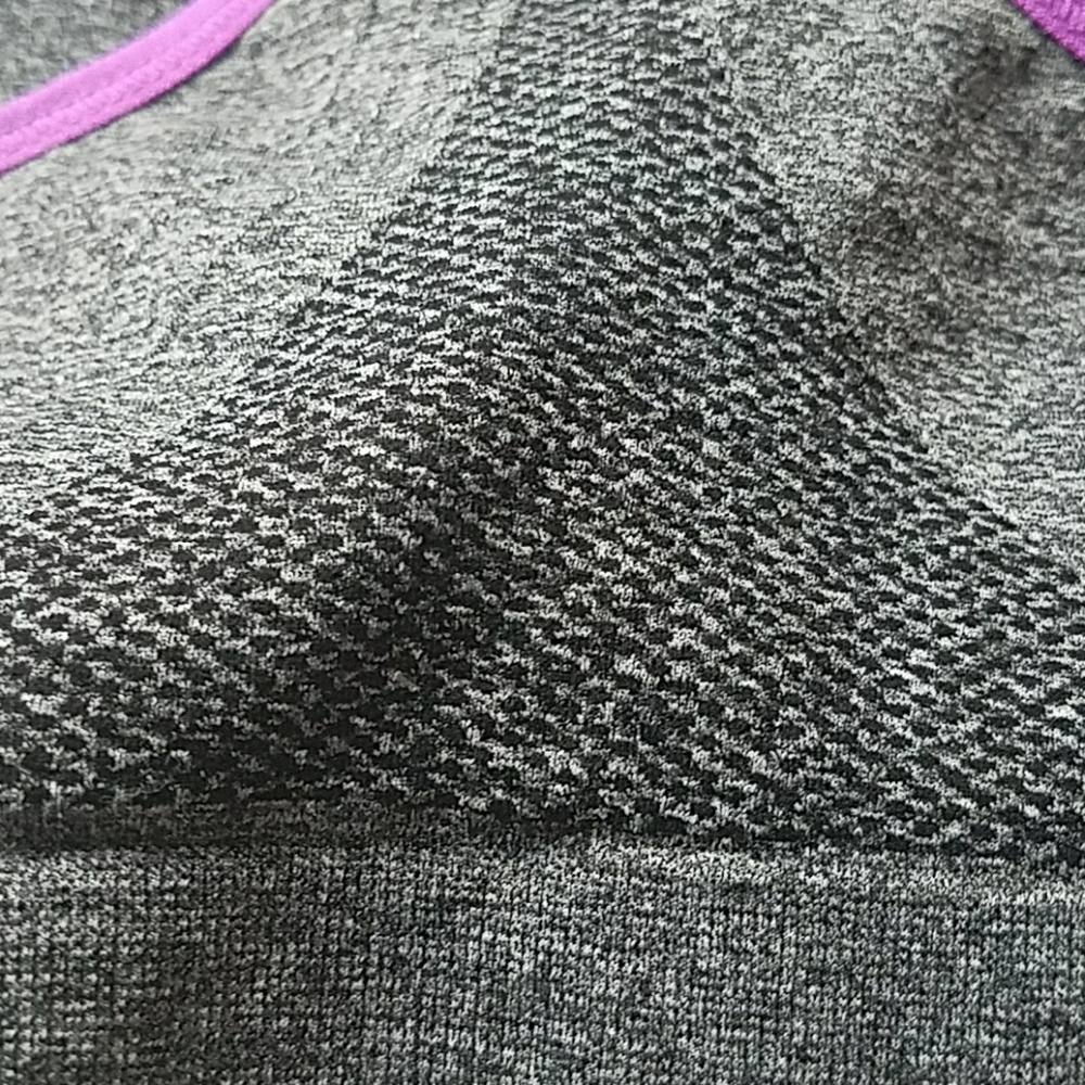 Sport Bra - Picture 4 of 6